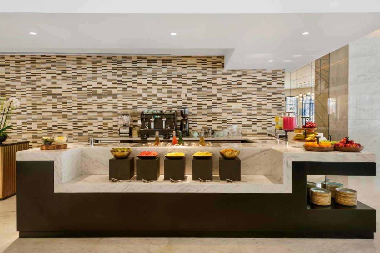 Wyndham Grand Doha West Bay Beach Exteriér fotografie The Coffee Shop